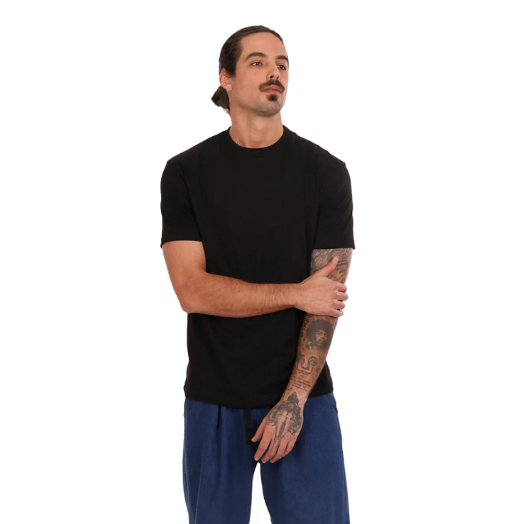 Classic cotton crew tee in white